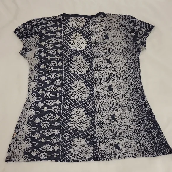Curious Gypsy Short Sleeve T-Shirt Sheer Boho Hippie Grey White Women'sM - Picture 3 of 13